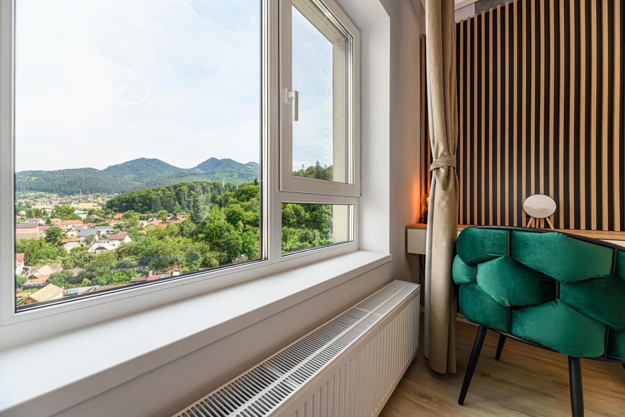 Mountain View Retreat Apartment - Private Parking Brașov Exterior foto